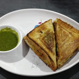 Aloo Matar Sandwich [1 Piece]